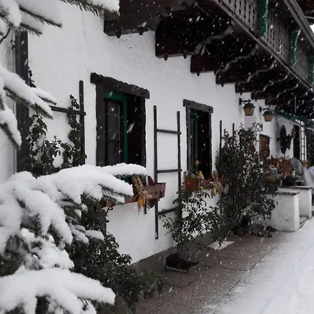 Muehlnerhof Familie Gruber 住宿加早餐酒店 艾奇